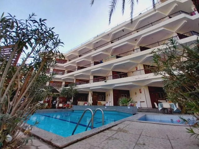 Rezeiky hotel and camp Luxor