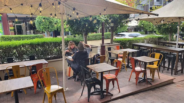 Plan B Burgers & Booze