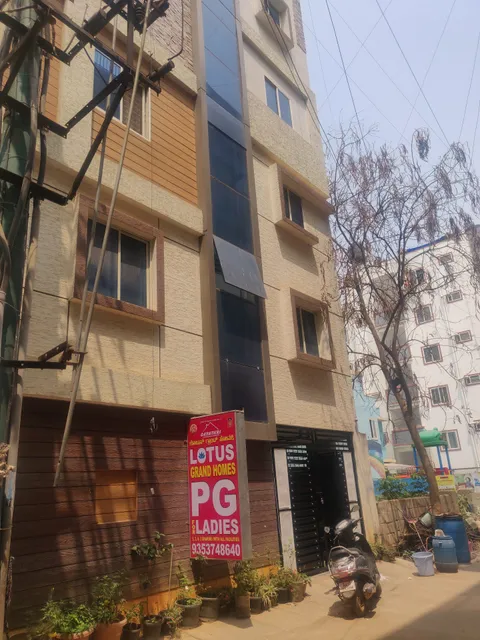 Lotus Grand Homes PG for Gents