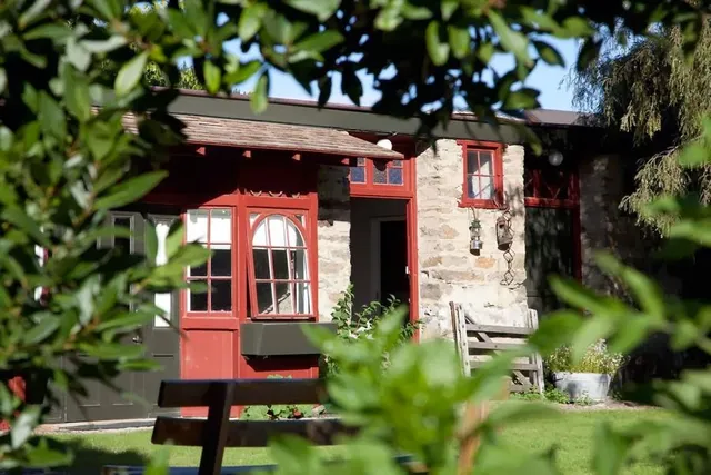 Olivers Central Otago Lodge & Stables