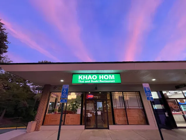 Khao Hom Thai & Sushi