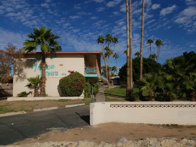 Trails West Motel