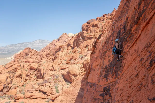 The Mountain Guides - Red Rock