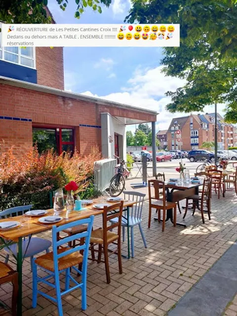 Les Petites Cantines Croix