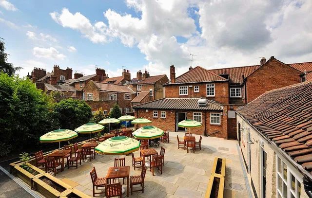 Gillygate Guest House