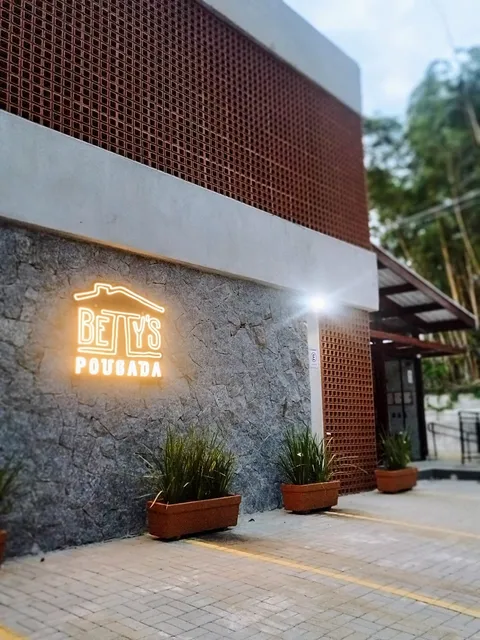 Pousada Betty's | Praia da Enseada | Ubatuba