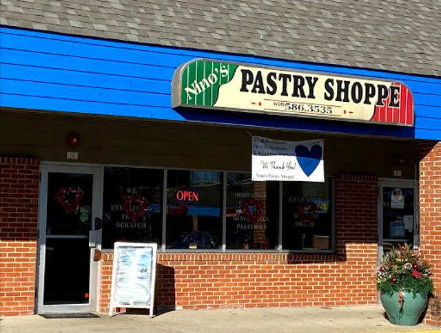 Ninos Pastry Shoppe