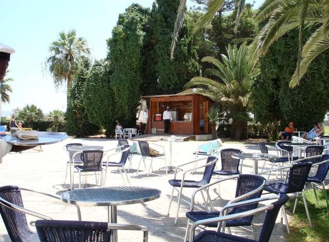 Corniche Palace Hôtel