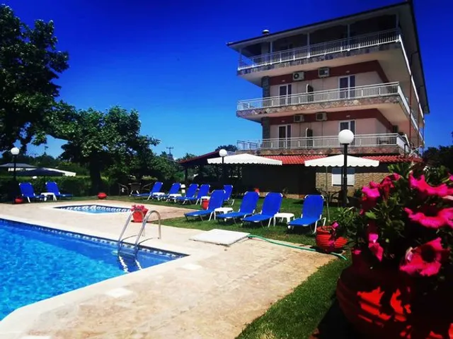 Denis Hotel and Bungalows