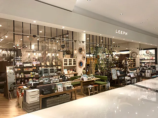LEEPH イオンモール座間店
