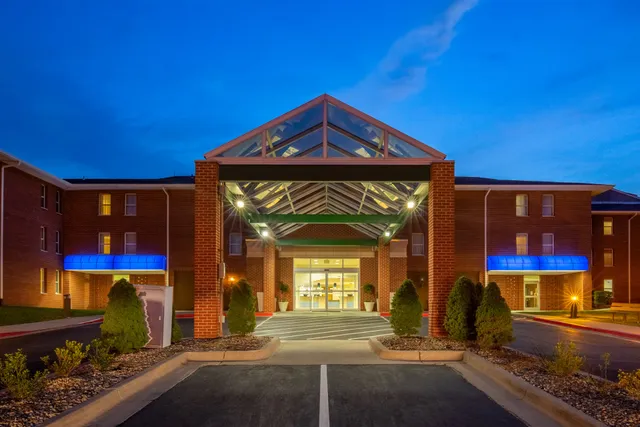 Holiday Inn Express Hoge Hall