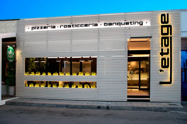 Pizzeria L'etage Taviano - Pizzeria Rosticceria