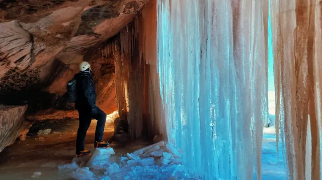 Apostle Islands Ice Cave Tours