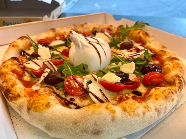 PIZZA KING 68 (camion pizza)