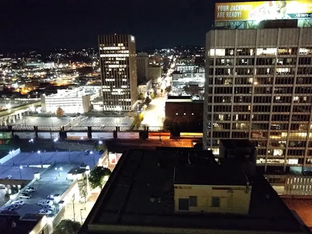 Moon Shine at Elyton Hotel