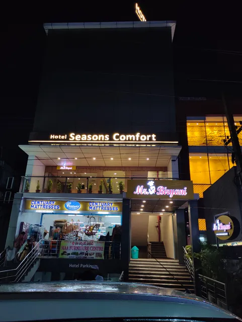 Treebo Trend Seasons Comfort