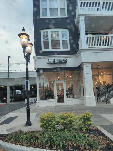 Julie's Boutique