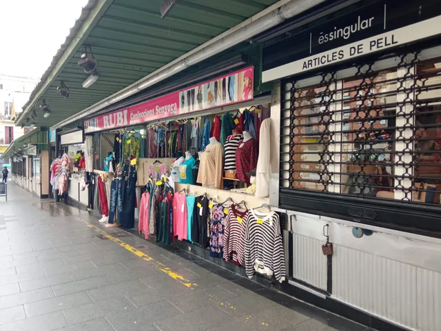 Mercat de Collblanc, parades d'alimentació