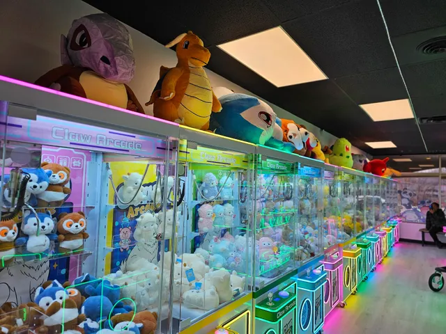 CLAW ARCADE