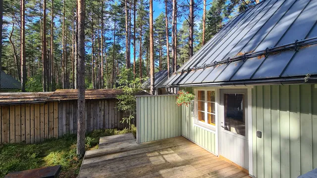 Peipsi Puhkemajad OÜ