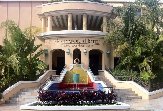 The Dixie Hollywood Hotel