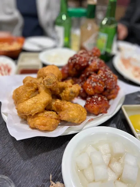 멕시칸 치킨 & 크림슨 피자 (석사2지구점)