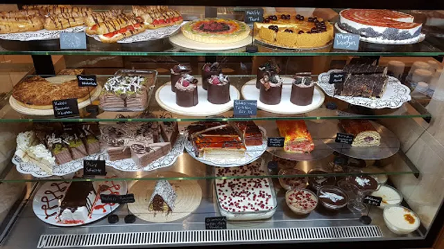 Station Café & Bistro