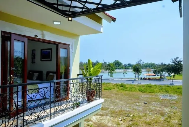 Villa Lake Shore Hội An - Phố Bờ Hồ
