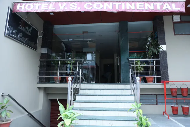 HOTEL V.S. CONTINENTAL