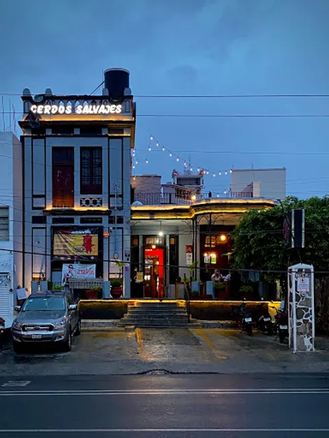 Cerdos Salvajes Costillas