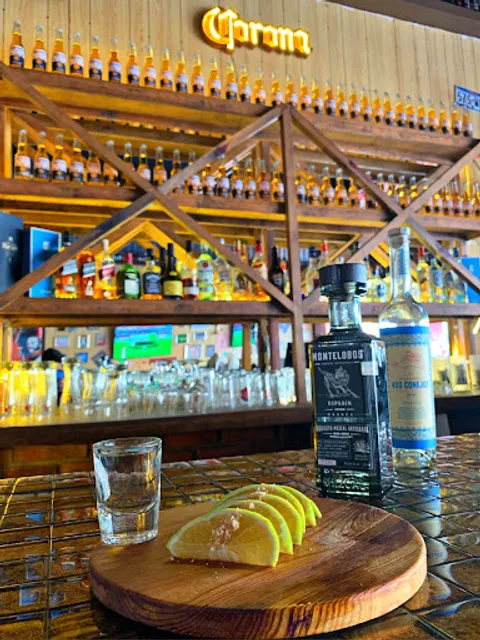 King Buffalo Rock Bar & Wings