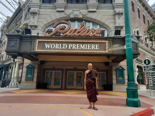 Goldilocks Universal Studios