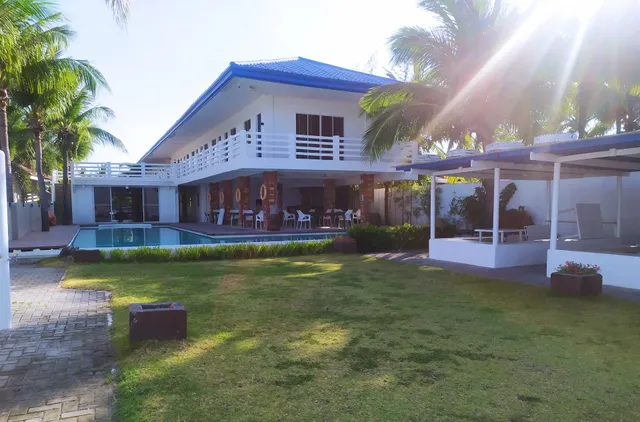 Brizo Hotel and Beach Resort