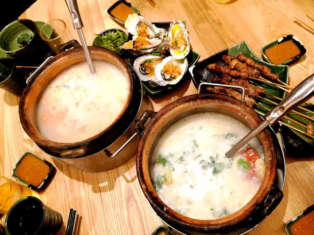 Jindaoyuan Leji Restaurant Porridge In Casserole