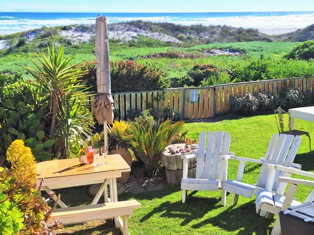 14 Penguin Place, Melkbosstrand, Guesthouse and Self-catering
