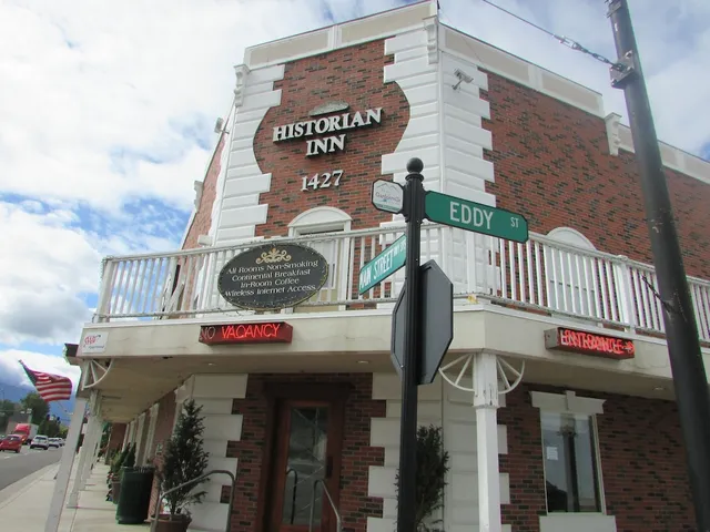 Historian Inn