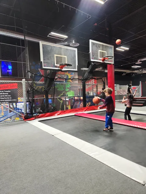 Warm Springs Promenade