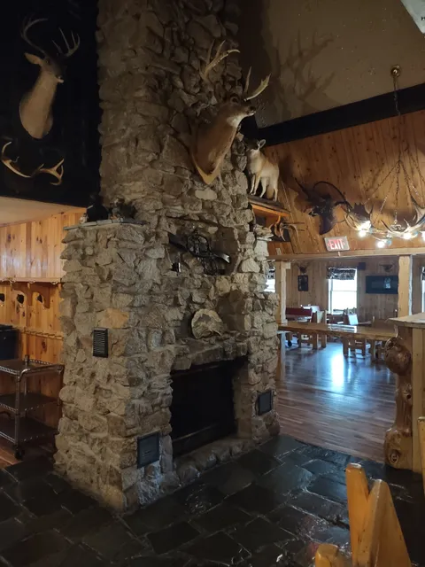 Trackdown Lodge & Cabins