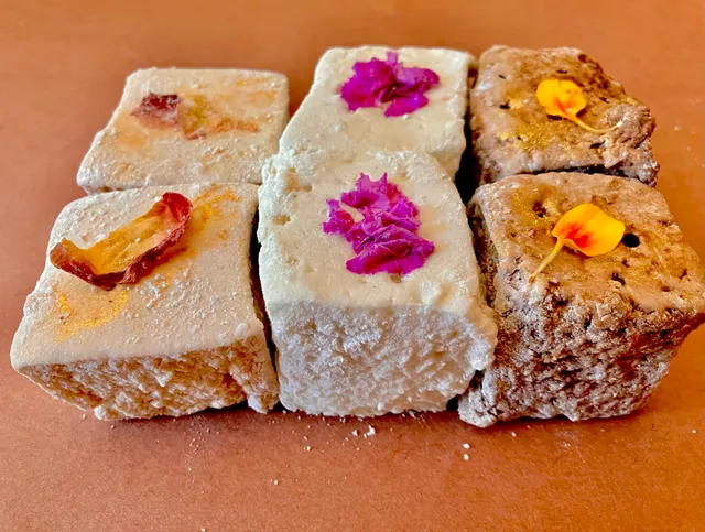 Rosemallow Artisanal