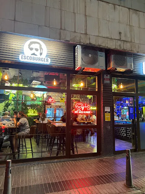 Pablo’s Escoburger Puerto