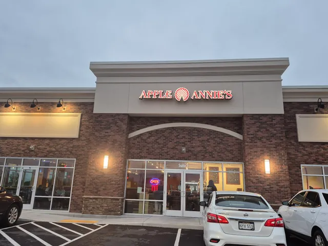 Apple Annie’s Spring Mills