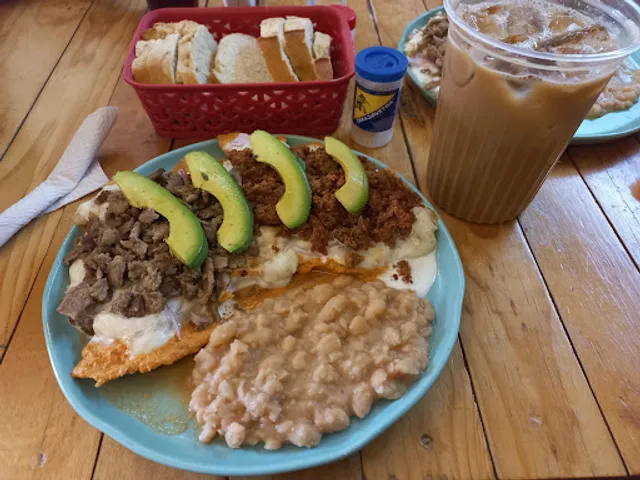 Los Chilakiles de Don Pas