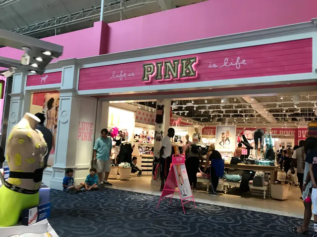 Victoria's Secret & PINK