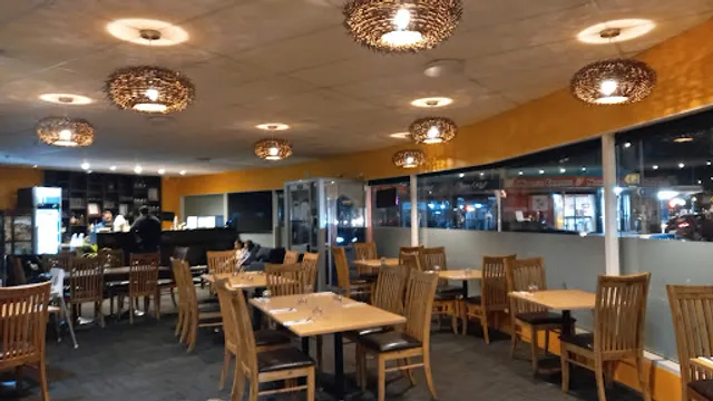 Tikka House Indian Restaurant & Bar