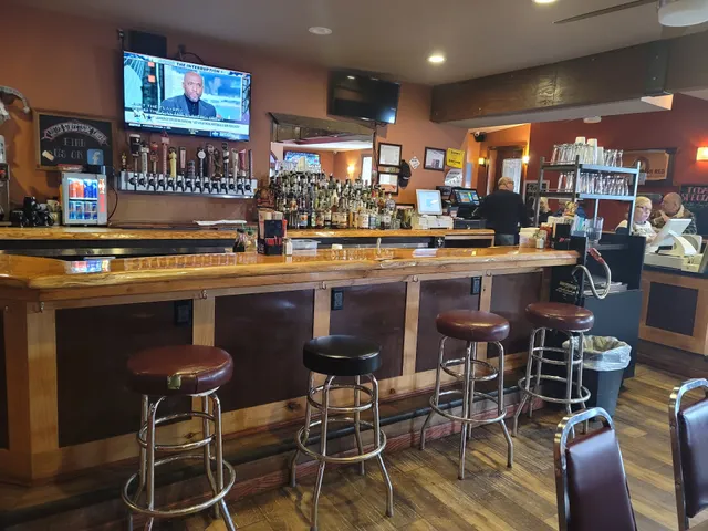 White's Streetside Tavern