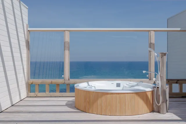 海辺の鮨宿八幡屋