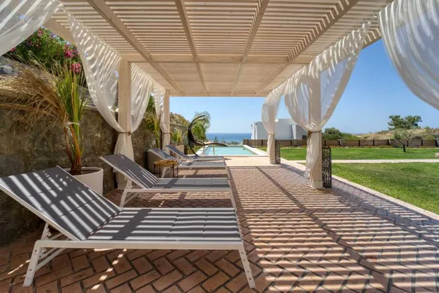 Heliophos Villa Aitheria