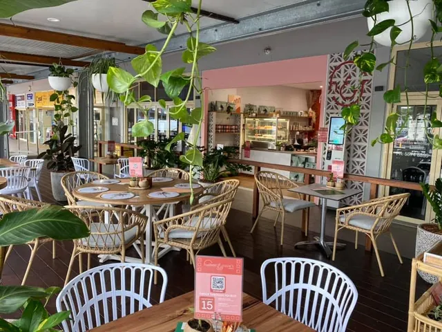 Hudson & Rosie's Table