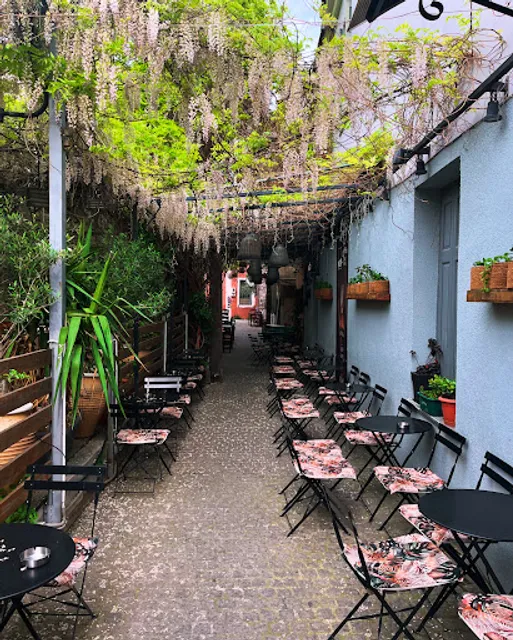 Box espresso & cocktail bar