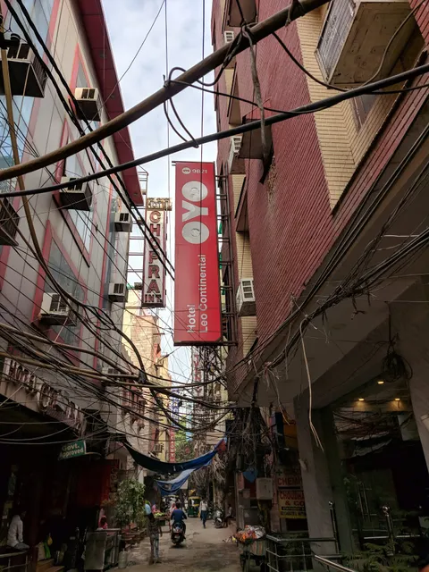 OYO 9821 Leo Click International